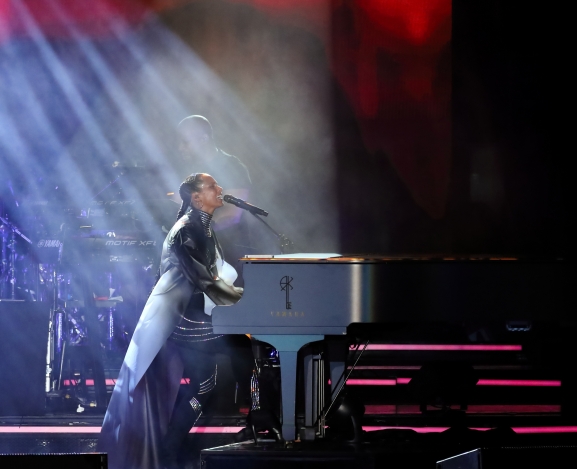A Superb Experience: Opening night of The Alicia Keys World Tour 