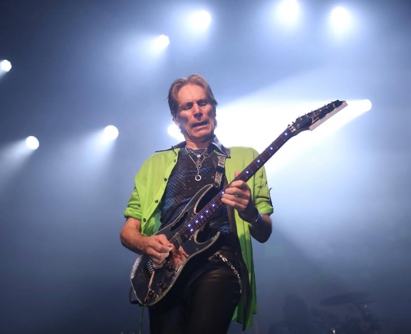 Steve Vai Puts on a Master Class in Charlotte