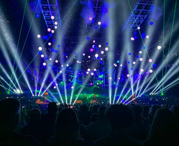 Trans-Siberian Orchestra Delivers Christmas Magic to the Queen City