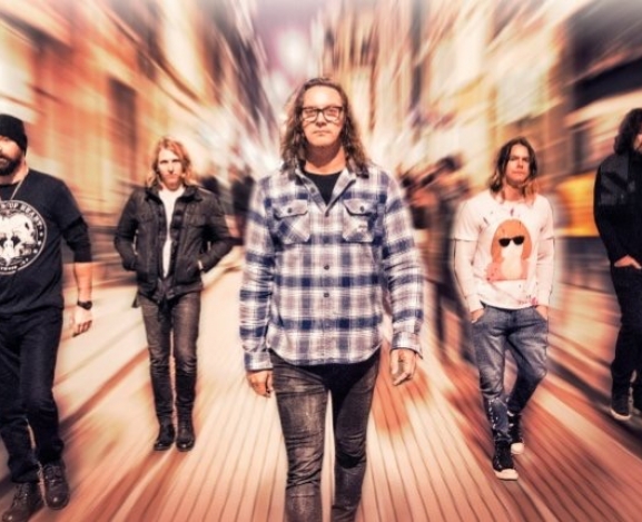 Candlebox Frontman Kevin Martin Talks Everything Wolves