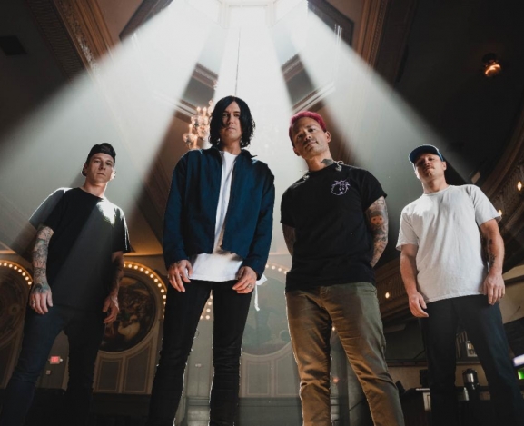 Sleeping With Sirens Release New Track and Music Video “Complete Collapse”