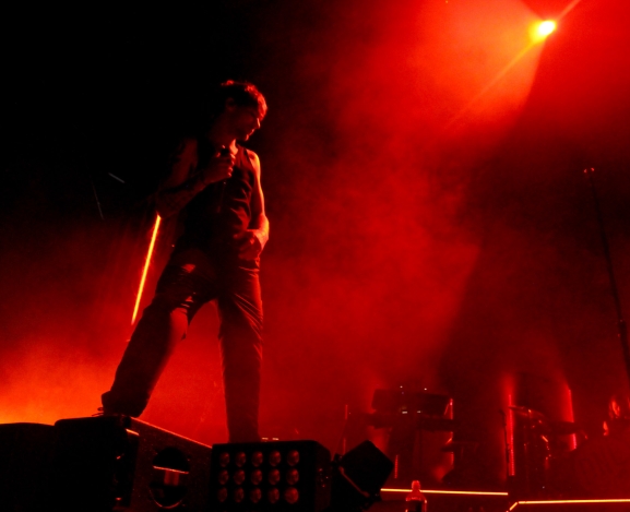 Louis Tomlinson brings the heat on an already scorching day in Charlotte, NC (Skyla)