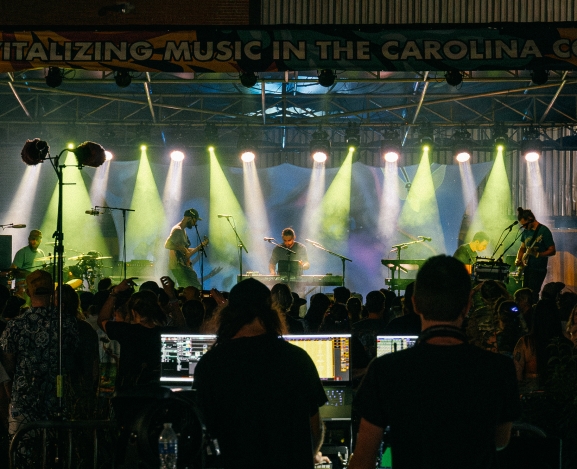 Vibe Check: Papadosio Bring The Groove to Cohab Space