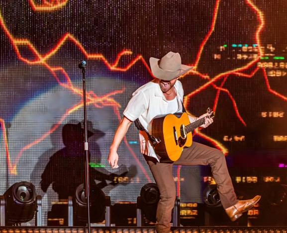 Dustin Lynch Brings Killed The Cowboy Tour To Charlotte