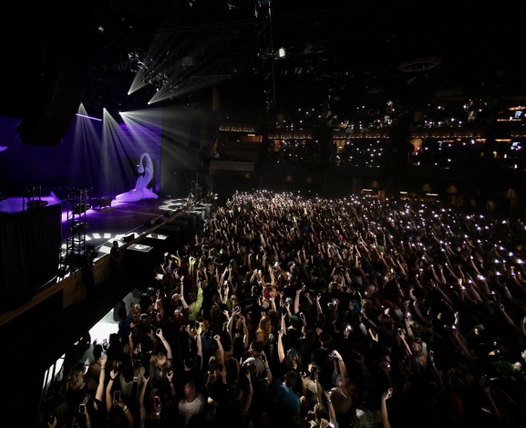 Ashnikko has The Anthem in DC literally quaking with hot, witchy vibes