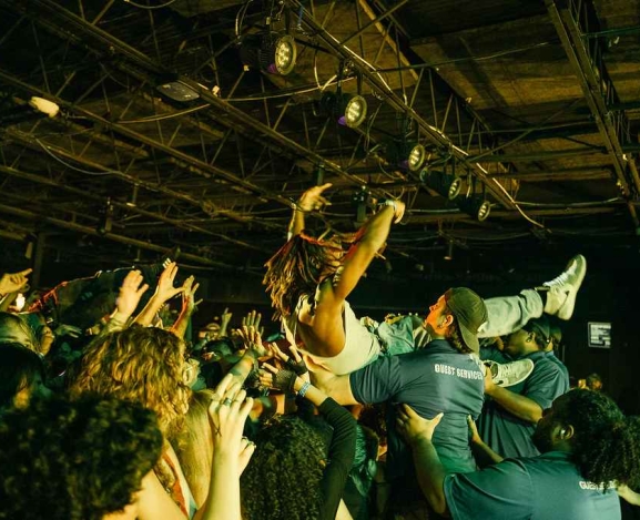 Charlotte Underground Roars for Superheaven Tour