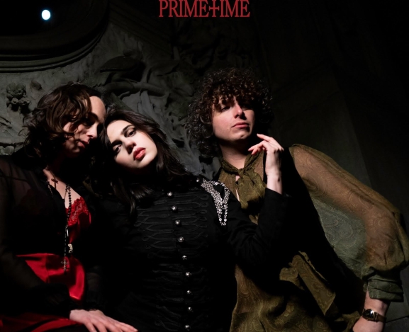 SUNFLOWER BEAN FIND THEIR SOUND ON MORTAL PRIMETIME