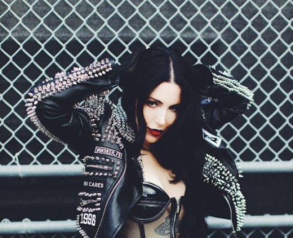 Exclusive Artist Interview: Dorothy