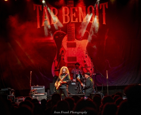 Charlotte, Get Ready To Hear The Thunder